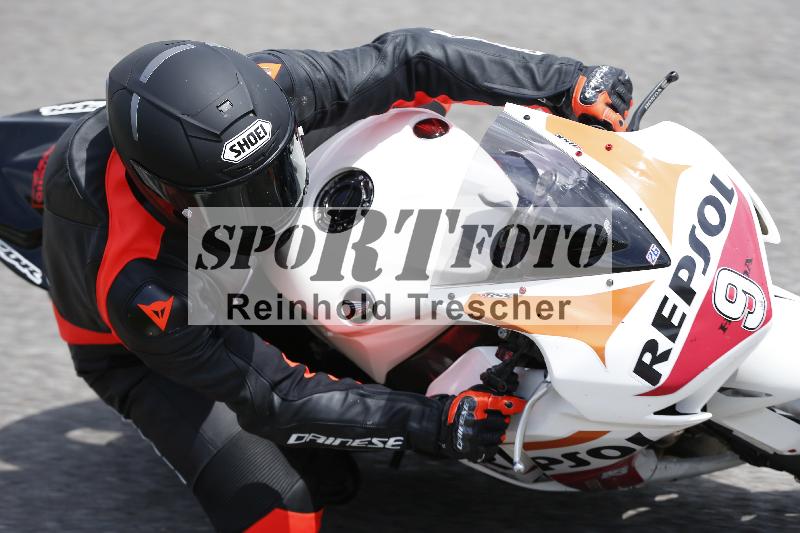 /Archiv-2024/29 12.06.2024 MOTO.CH Track Day ADR/Gruppe gelb/9